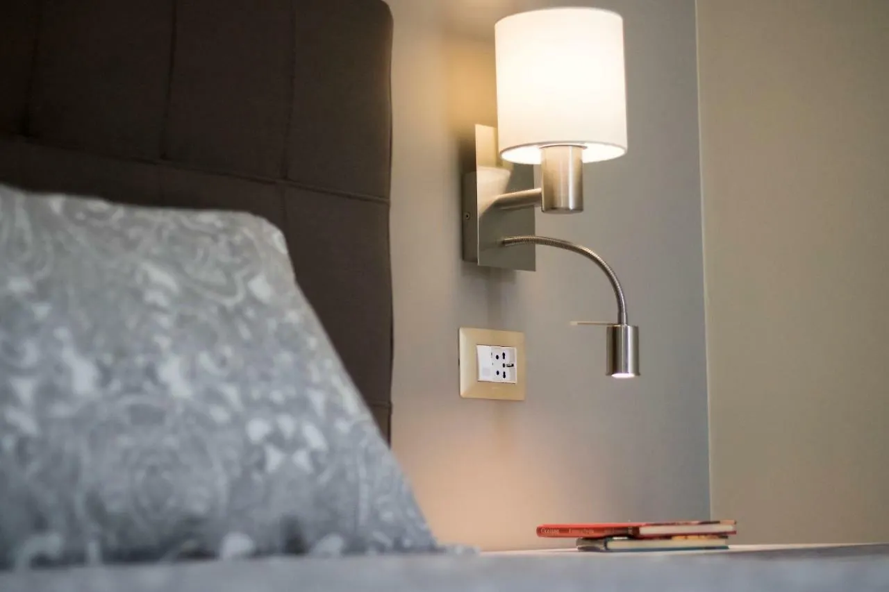 Romeo Luxury Apartment CTA Italia